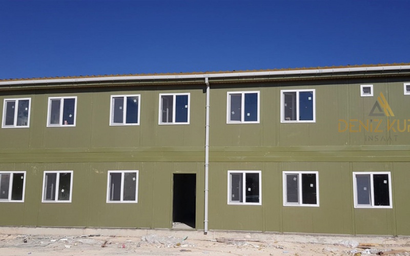 أعمال إنشاء اللواء المدرع الخامس وثكنة الصف ضابط ظفر يلماز في كيليس (غول بابا) ومباني العنبر، والمباني المتدرجة مع انحدار الأرض ، والمكاتب الإدارية