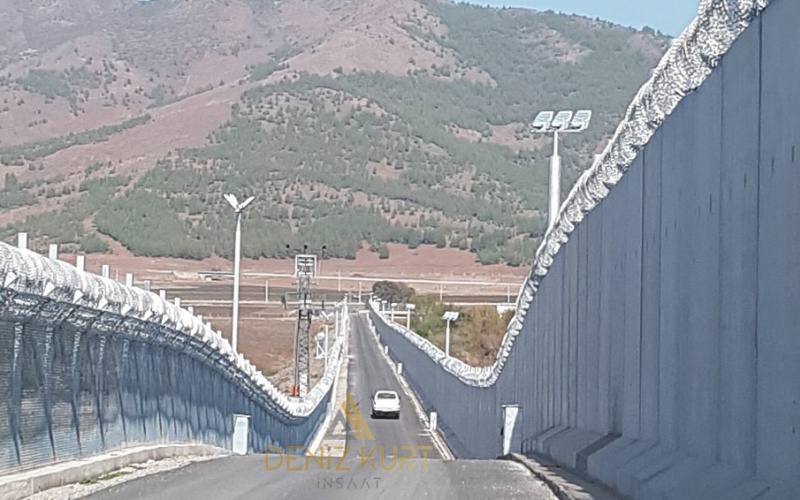 أعمال بناء جدار أمن الحدود في غازي عنتاب منطقة إصلاحية وكركاميش إلشيرلي